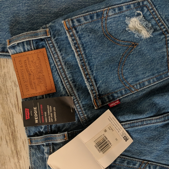 Levi's Wedgie High Rise Women's Jeans - Picture 5 of 9